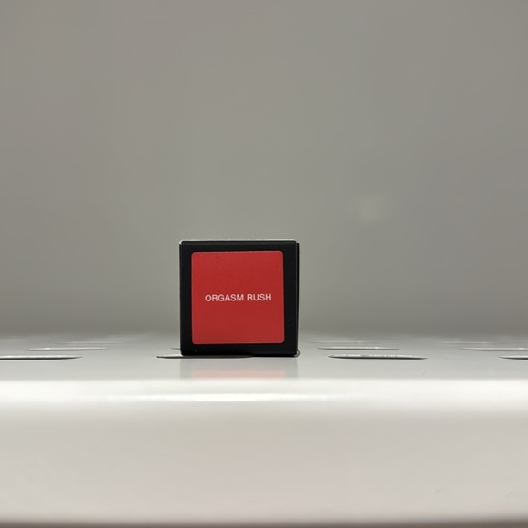 NARS Afterglow Liquid Blush - Picture 4 of 4